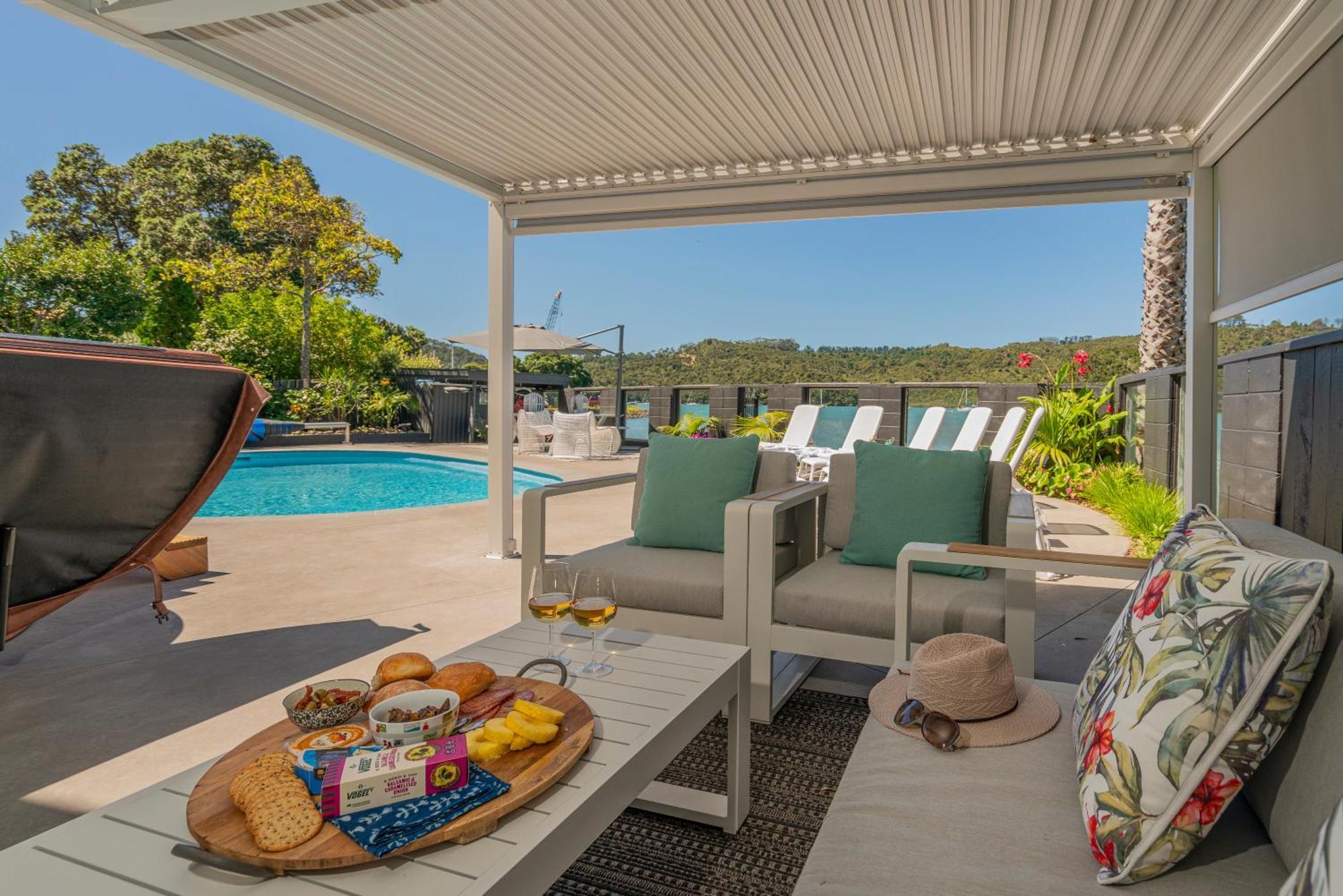 Oceans 88 Whitianga Coastal Suites Exterior photo